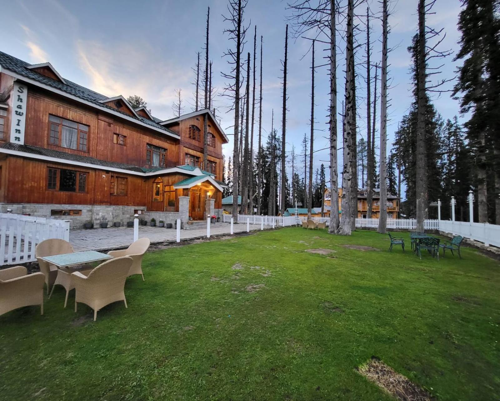 Shaw Inn By Stay Pattern Гульмарг Экстерьер фото