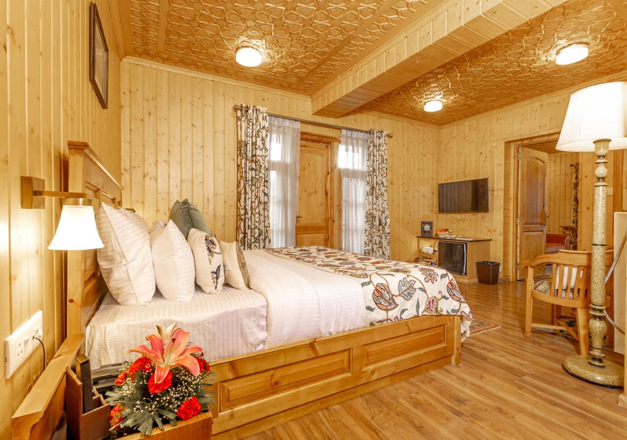 Shaw Inn By Stay Pattern Гульмарг Экстерьер фото